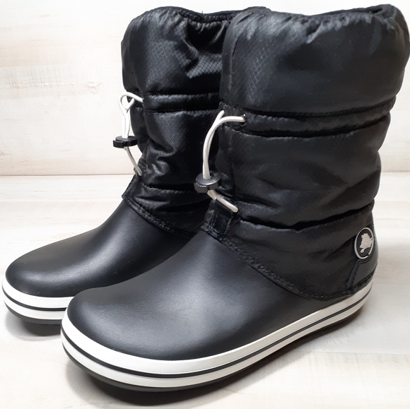 CROCS Shoes - Crocs Winter Puff Boots Women's Size 10 Black and White